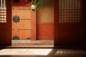 Gyeongbokgung Stay
